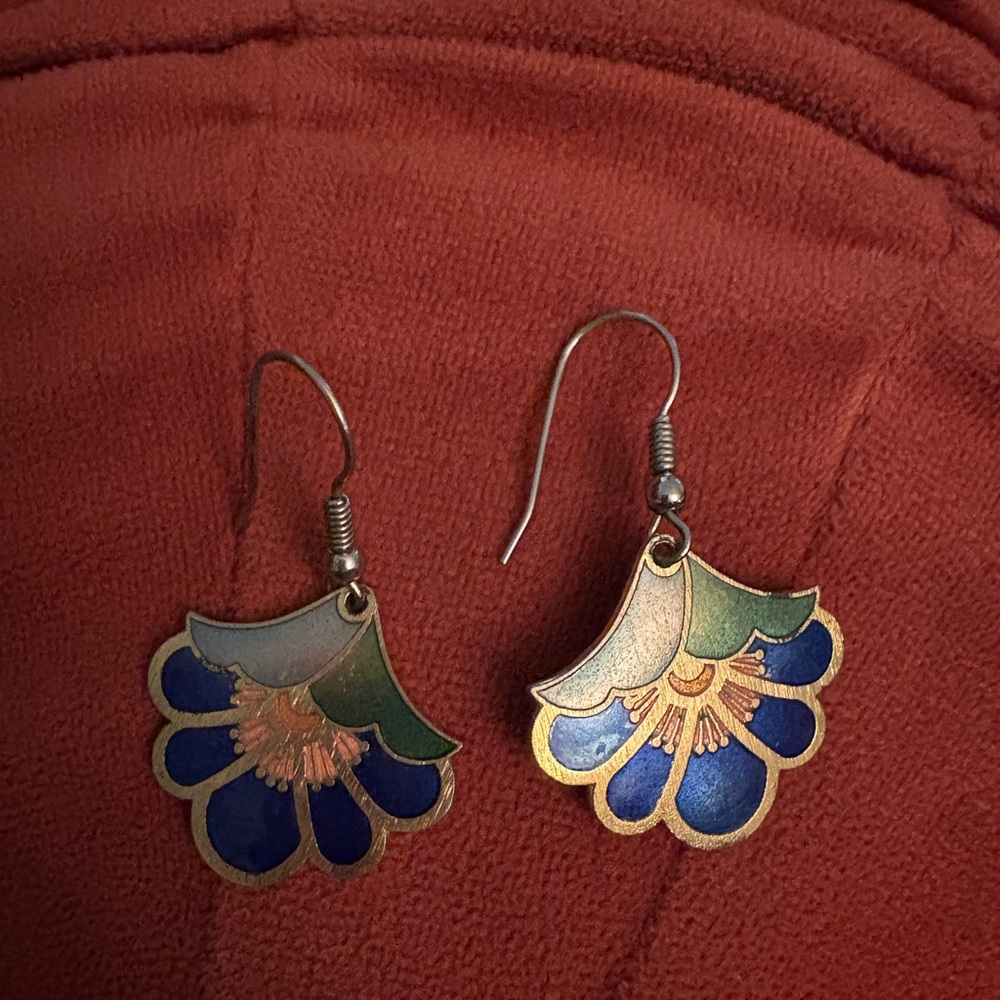 Elegant Vintage Blue Floral Earrings
